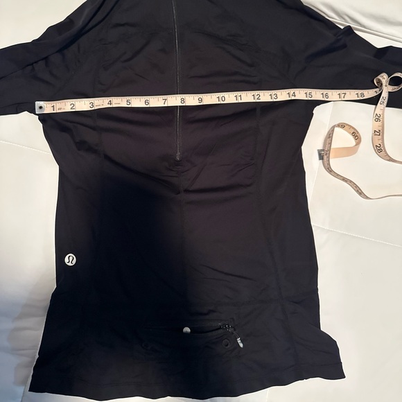 Lululemon One Love Rashguard NWOT - Picture 9 of 12